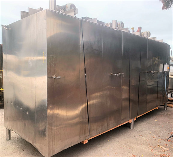 Three Compartment 5' W X 5' L, 3000 Gallon With Top Entry Agitators)